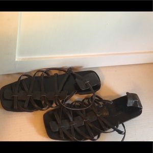 Vintage brown leather strappy sandals